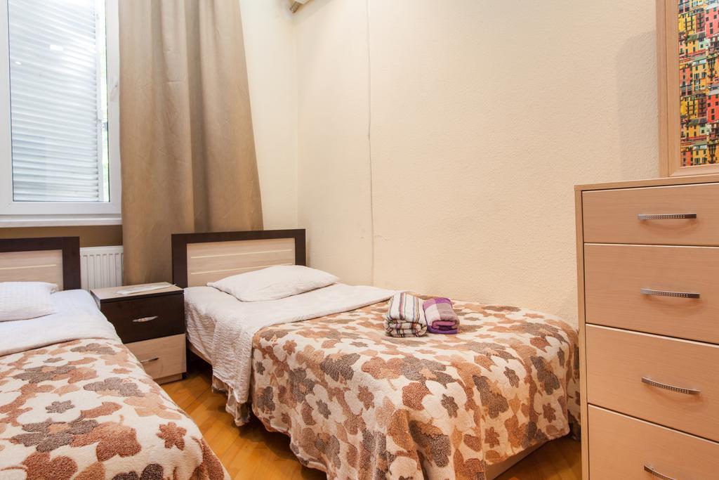 Sweet Home Apartment Tbilisi Room photo